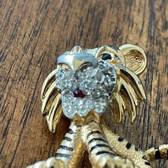 Vintage Jomaz Gold Tone Tiger Brooch Pin - Picture 15 of 16